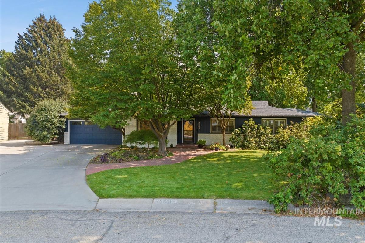 3601 W Clement Rd