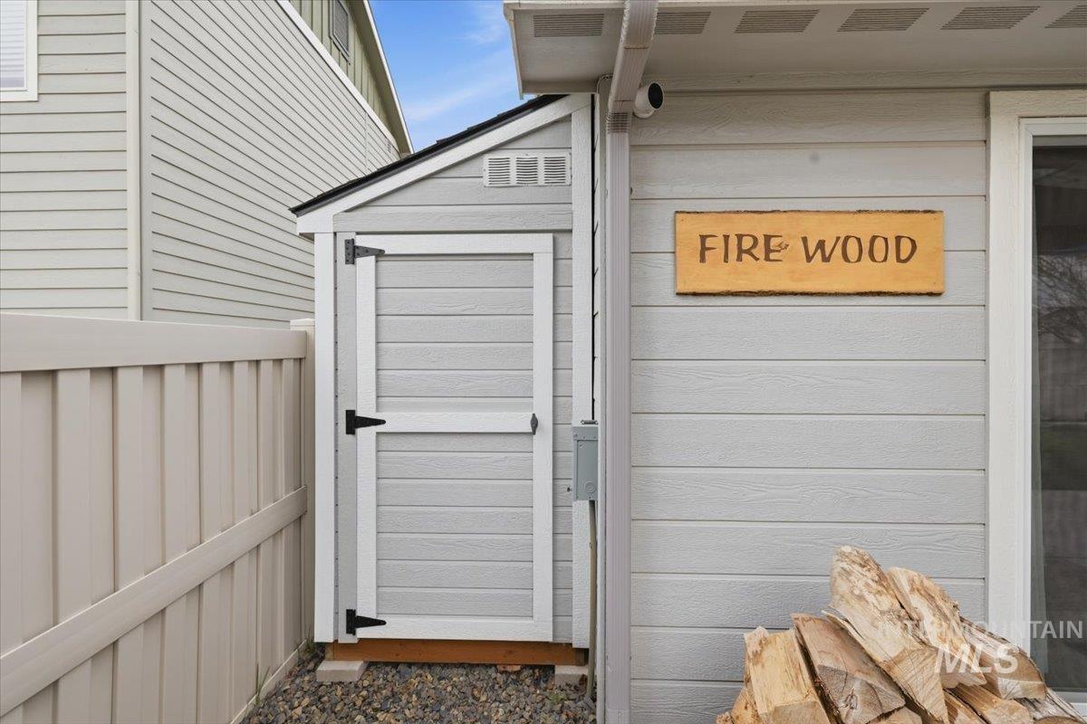 9382 S Updale Avenue