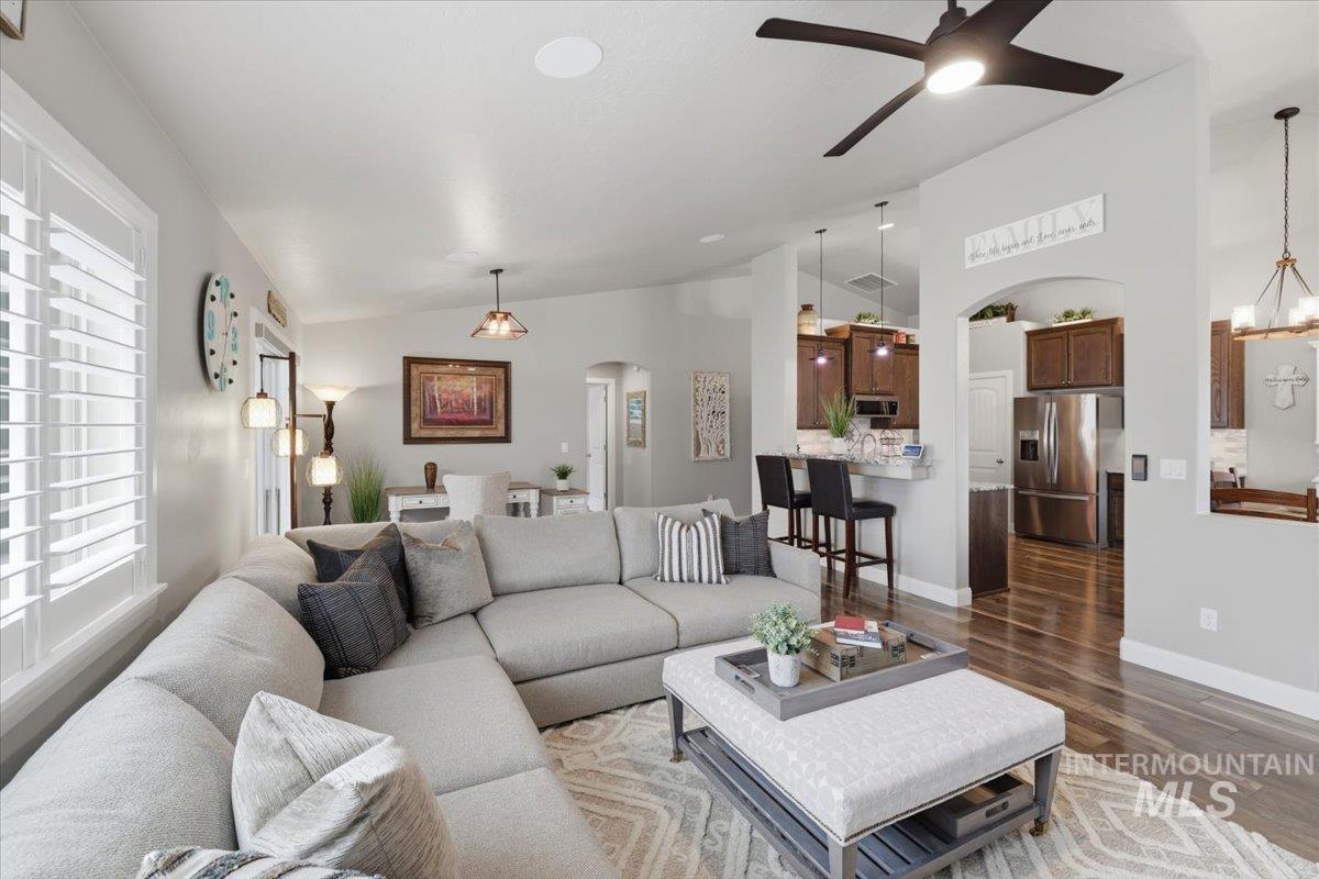 9382 S Updale Avenue