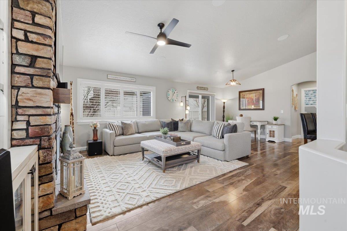 9382 S Updale Avenue