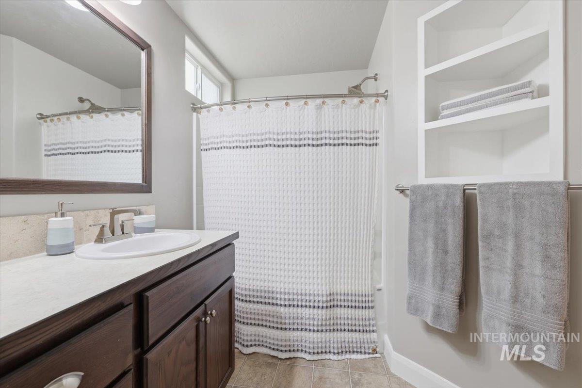 9382 S Updale Avenue