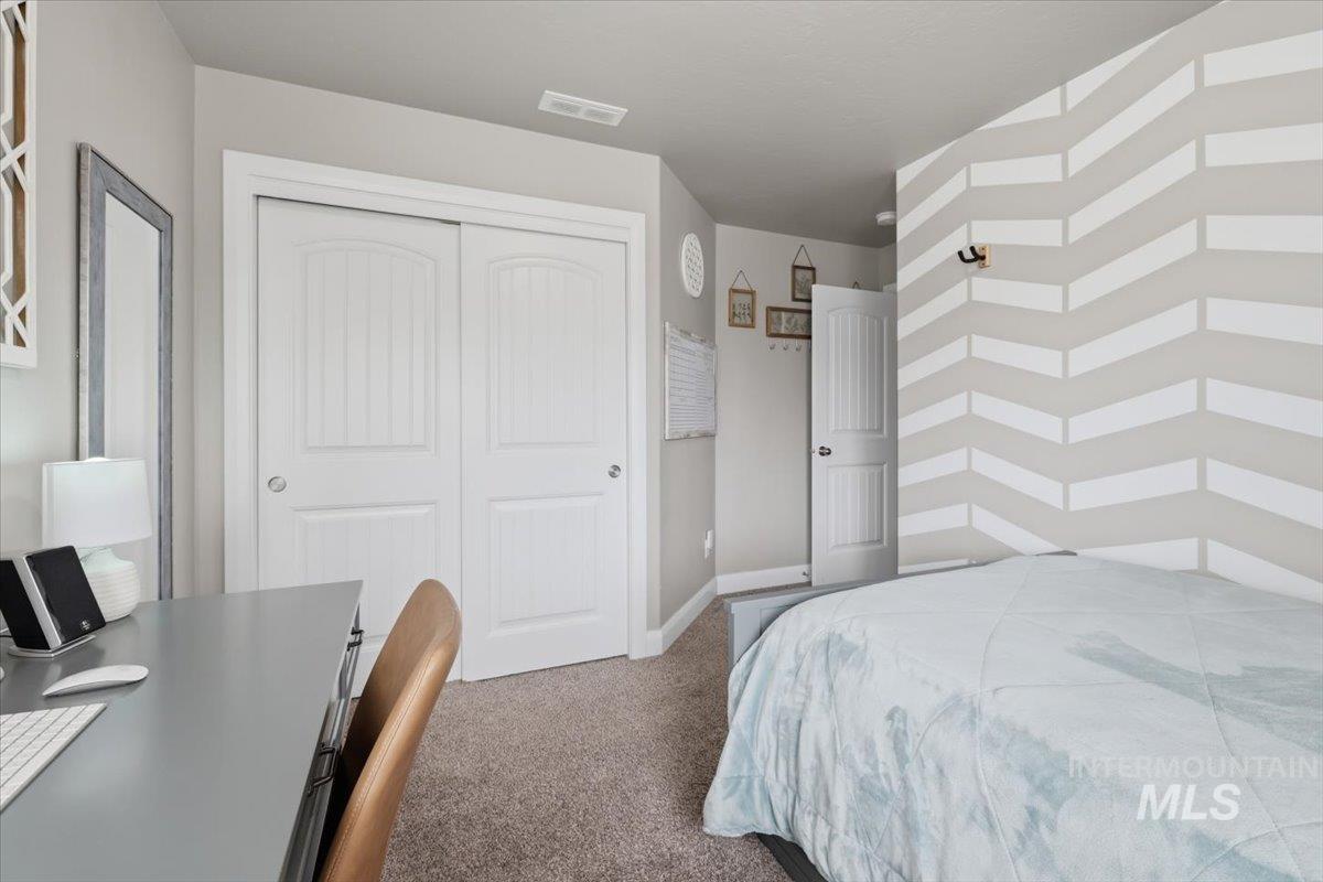 9382 S Updale Avenue