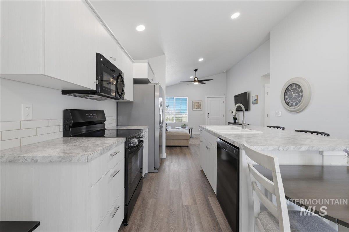 5496 S Desert Cactus Ave