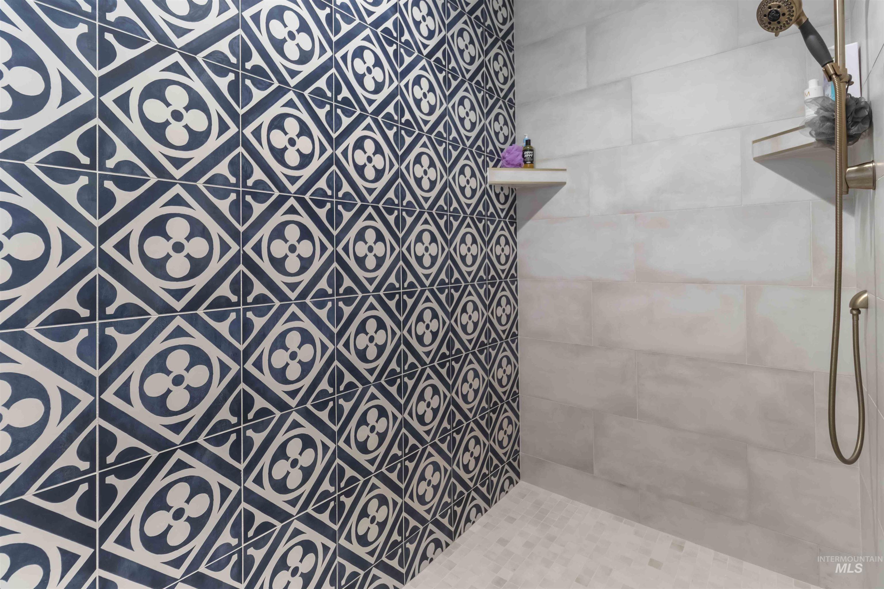 125 S Eagles Roost Way