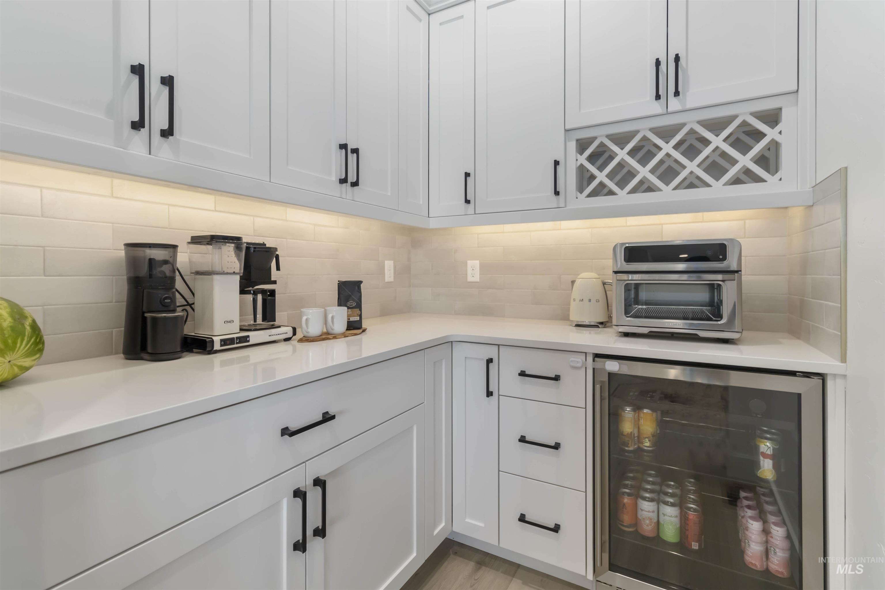 125 S Eagles Roost Way