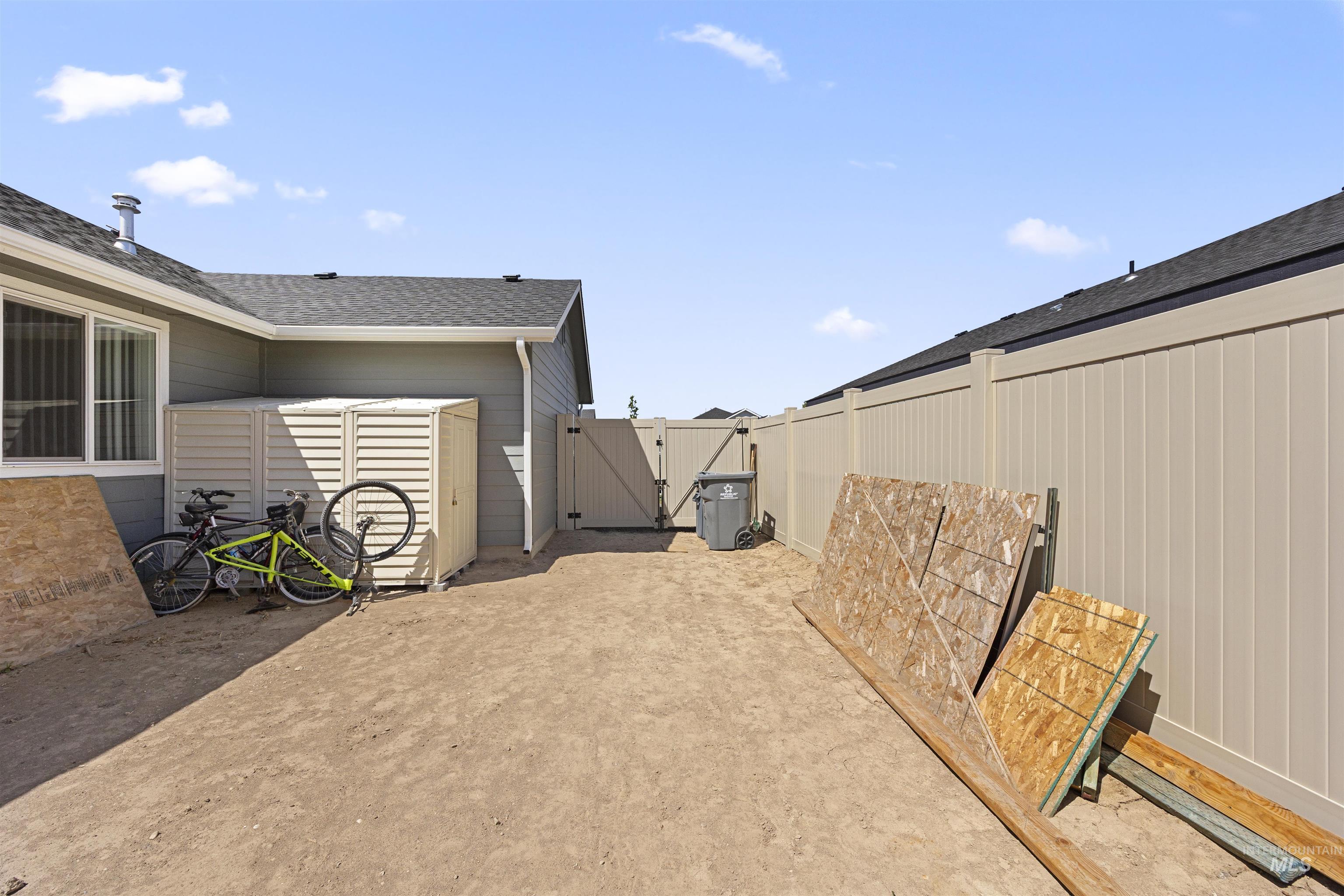 4914 Endicott Dr