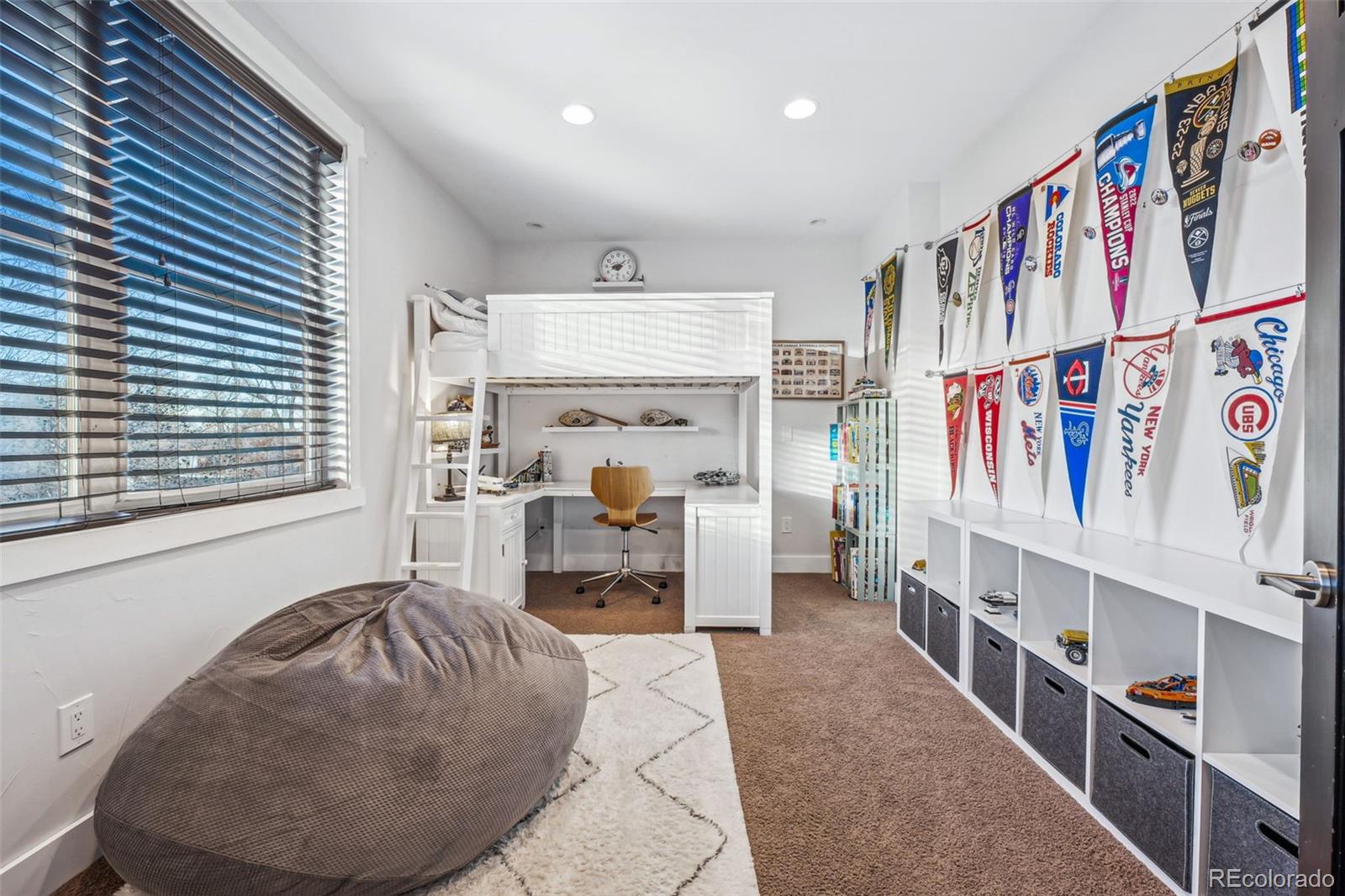 3039 N Milwaukee Street