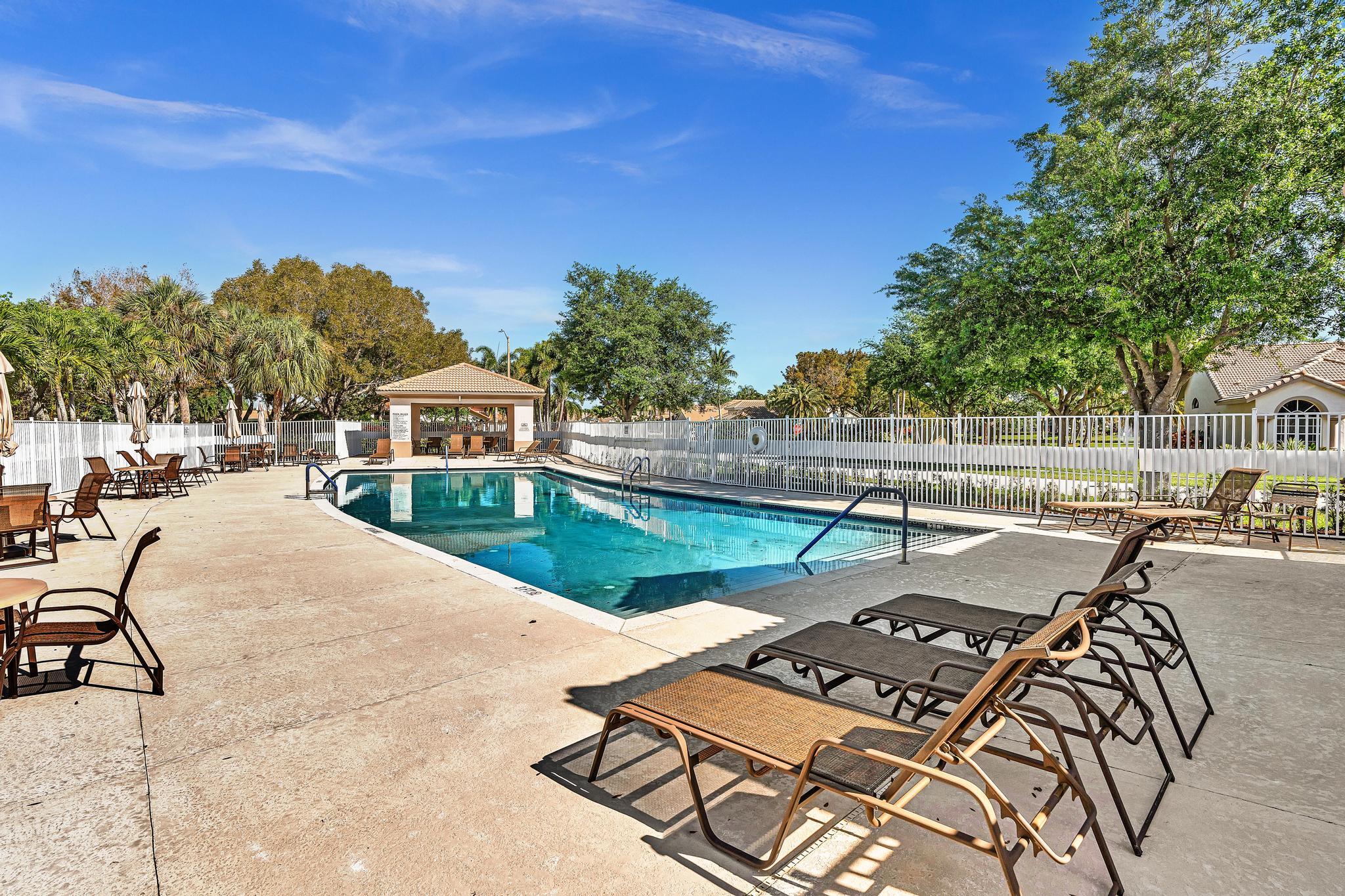 8914 Brittany Lakes Drive