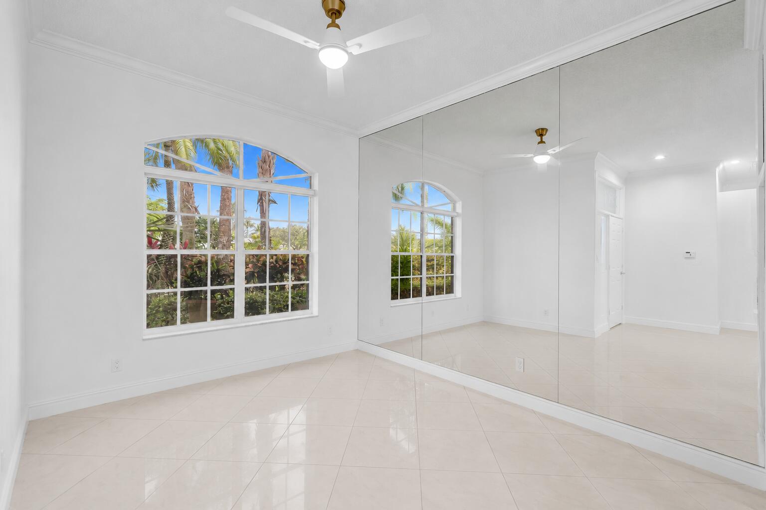 8914 Brittany Lakes Drive