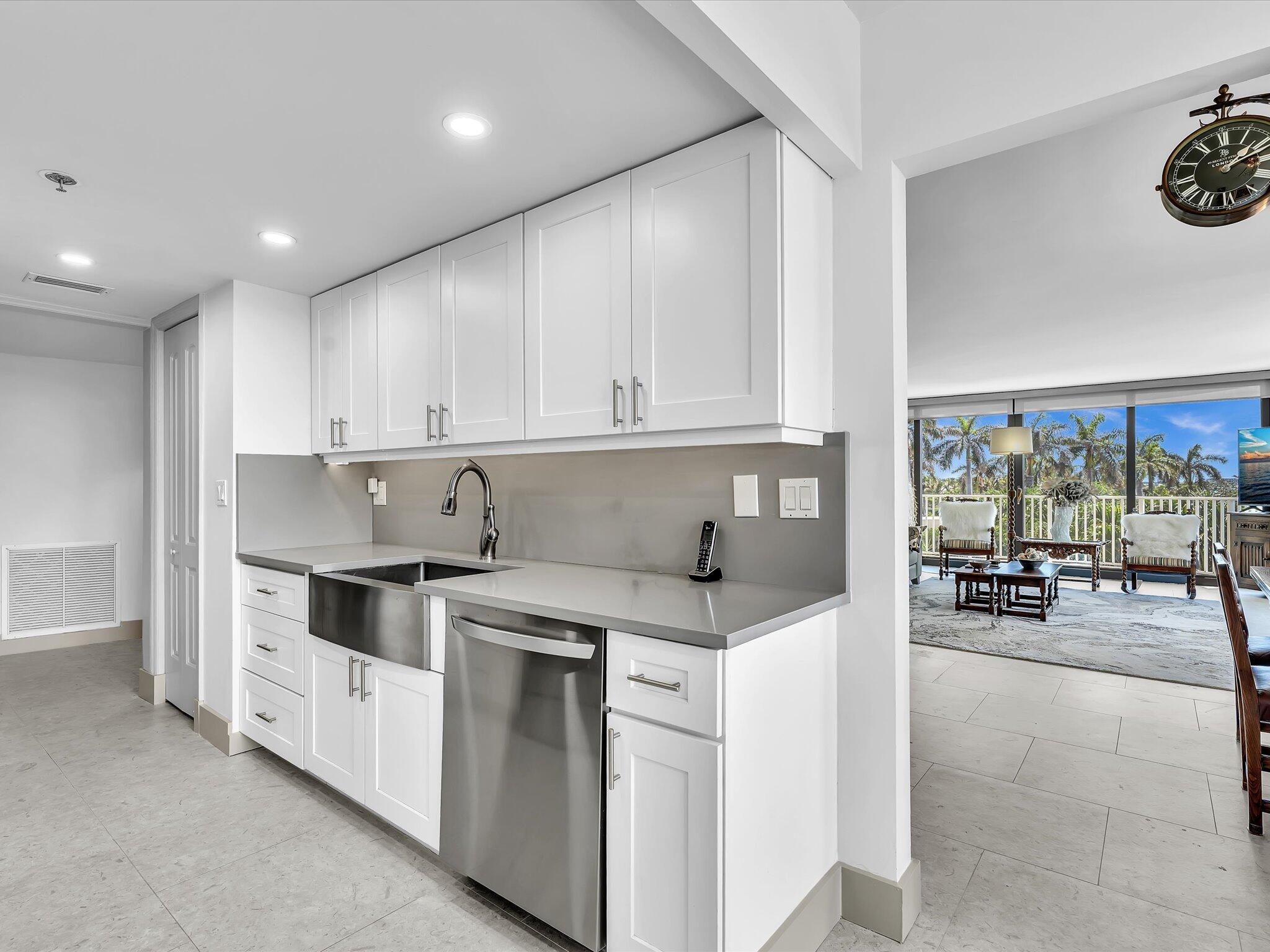 3360 S Ocean Boulevard 2a