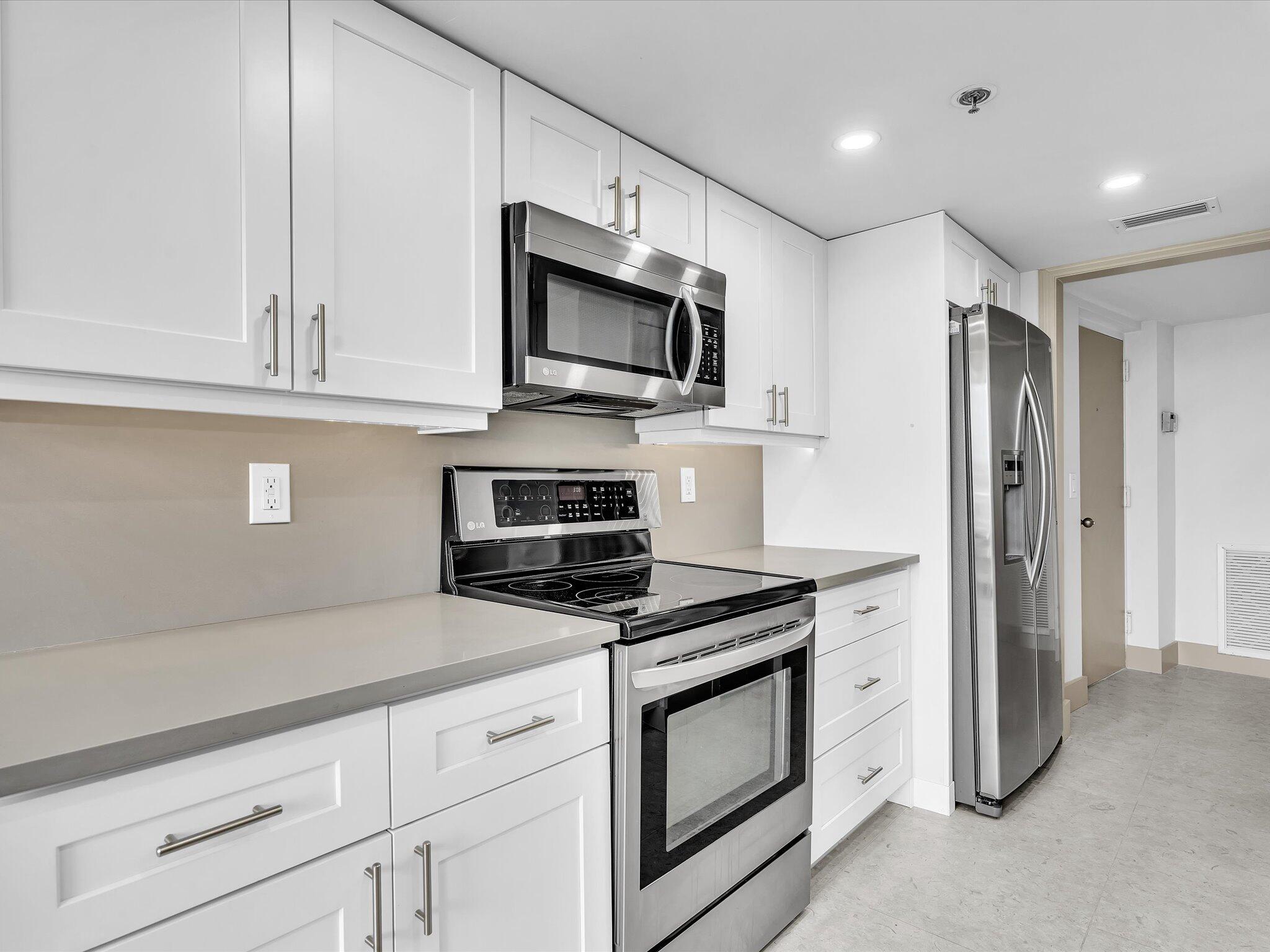 3360 S Ocean Boulevard 2a