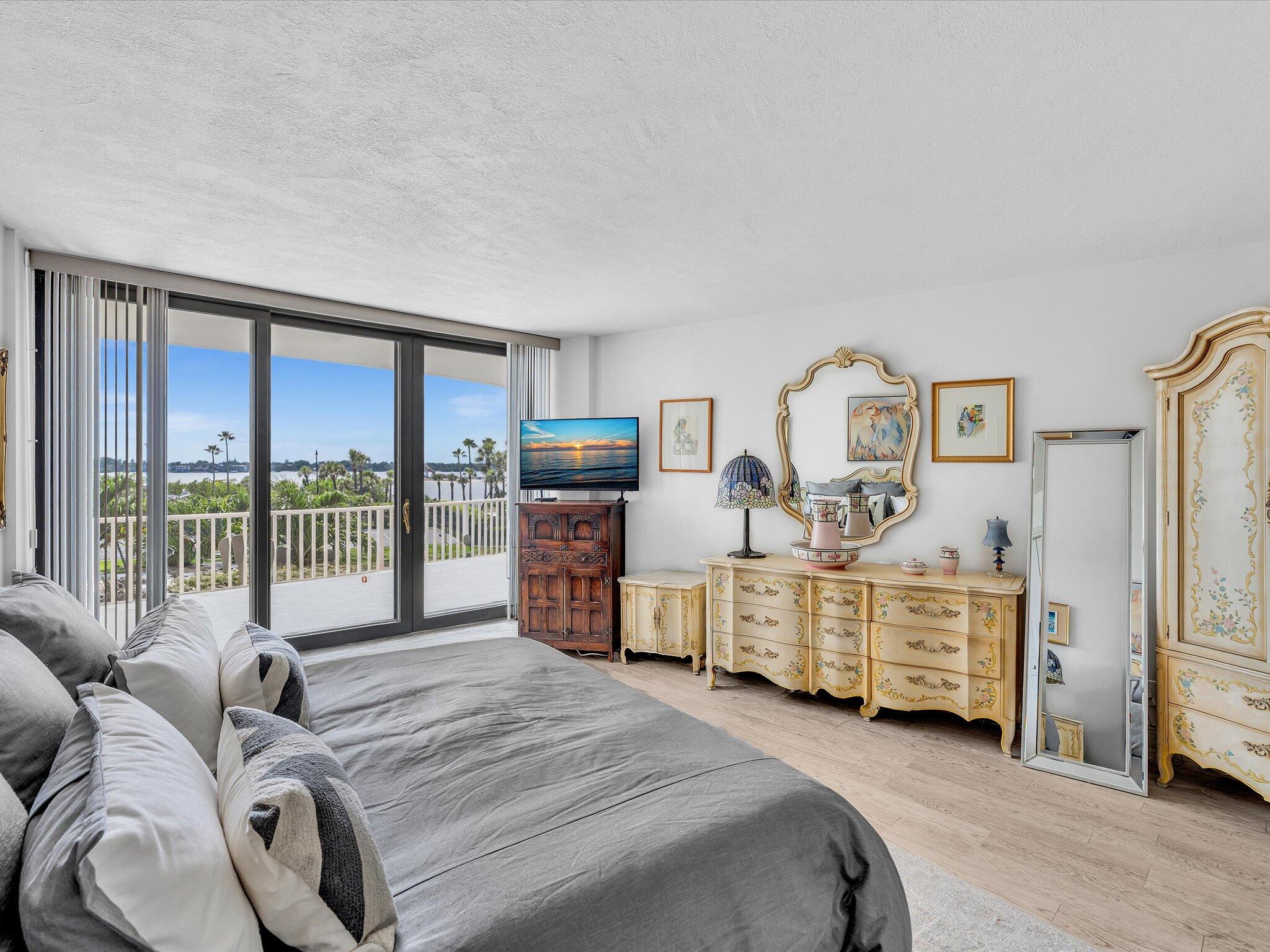 3360 S Ocean Boulevard 2a