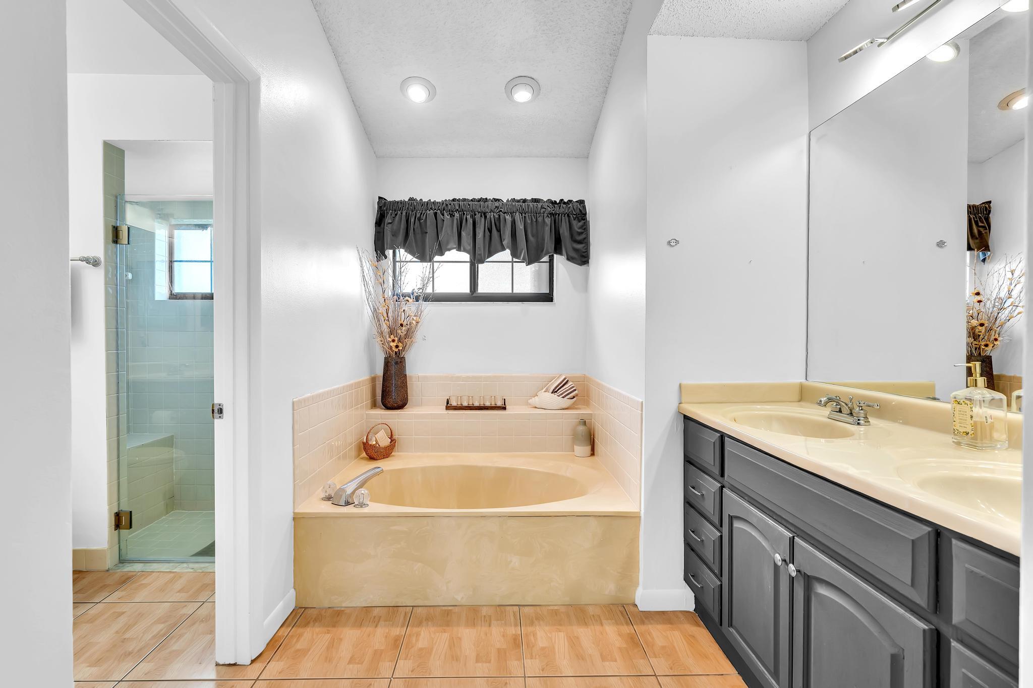 8099 CASSIA Drive