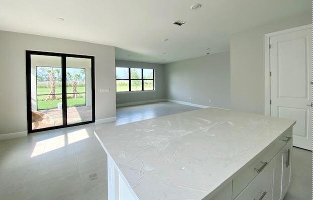 885 SE Courances Dr 312, Port St. Lucie Unit: 312