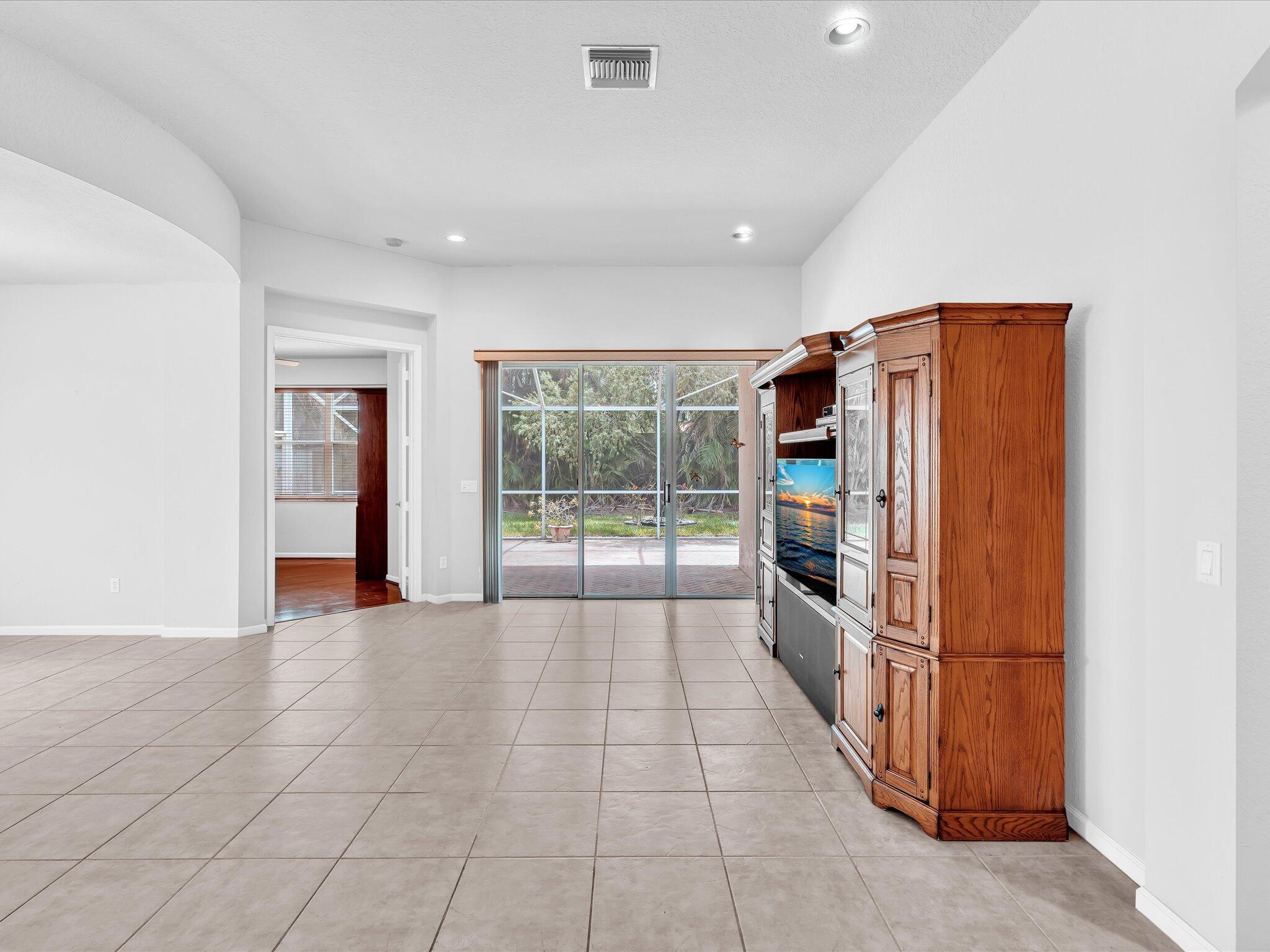 6707 Southport Drive