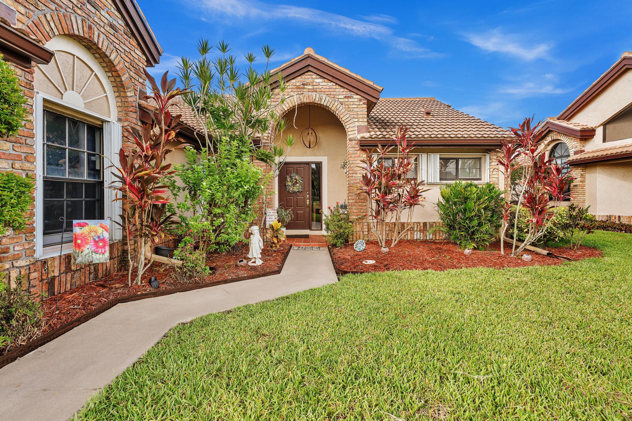 8099 Cassia Drive