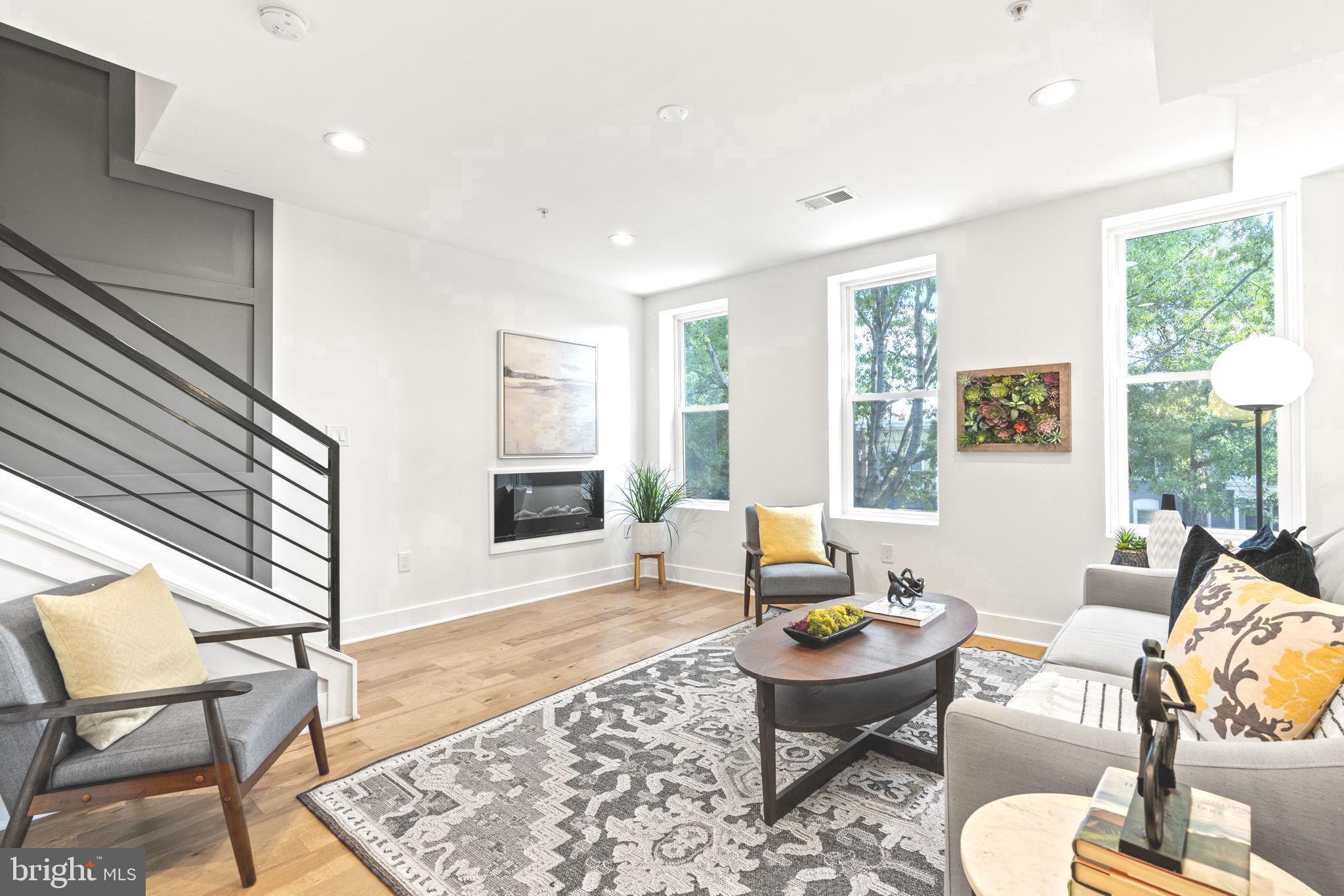 1159 NEAL STREET NE 2