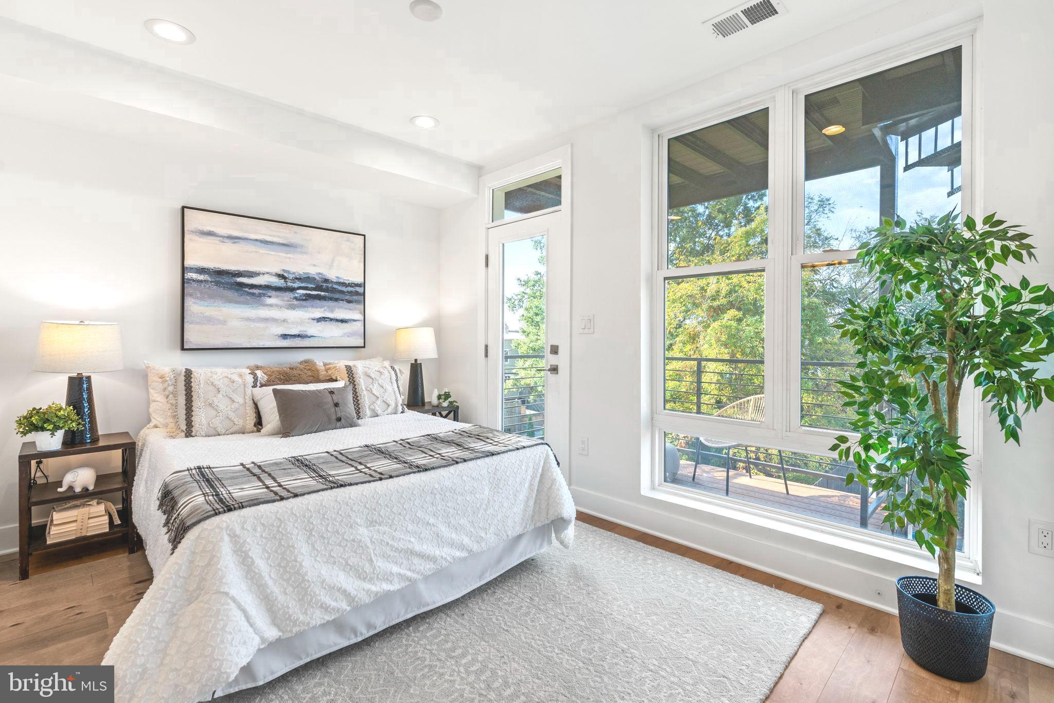 1159 NEAL STREET NE 2
