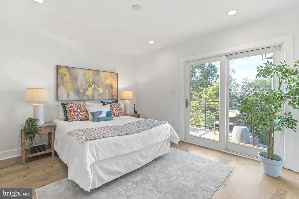 1159 NEAL STREET NE 2