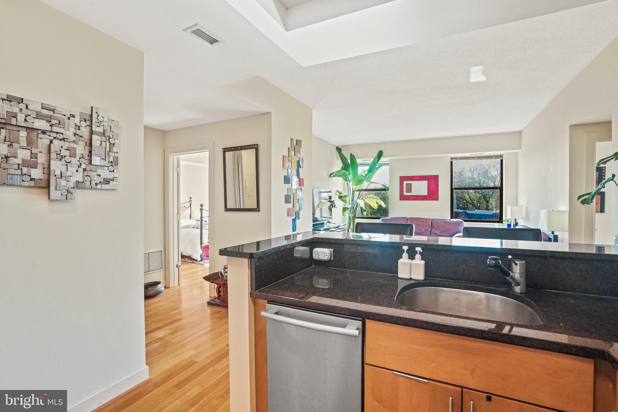 1615 New Hampshire AVENUE NW Unit: 42