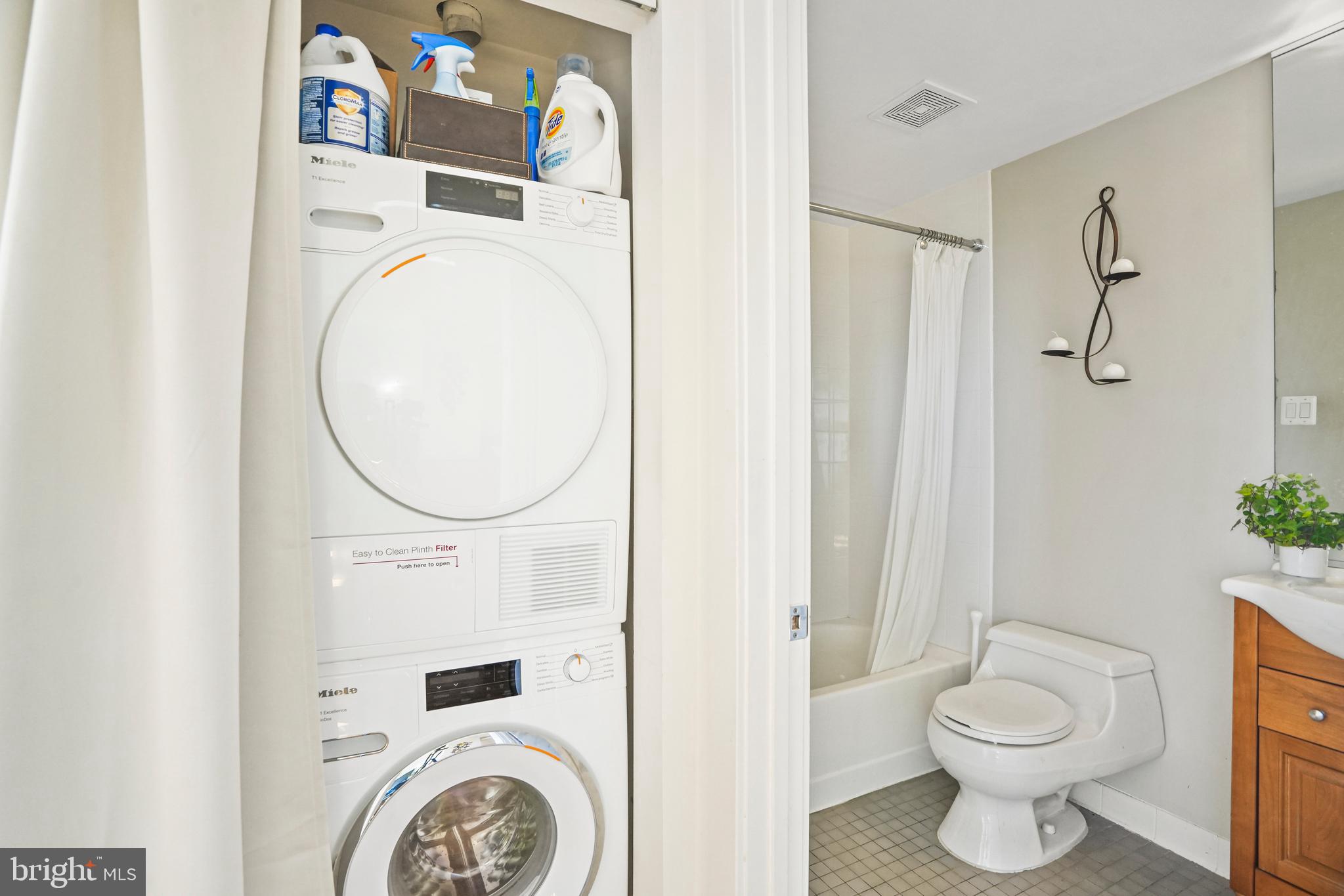 1615 New Hampshire AVENUE NW Unit: 42