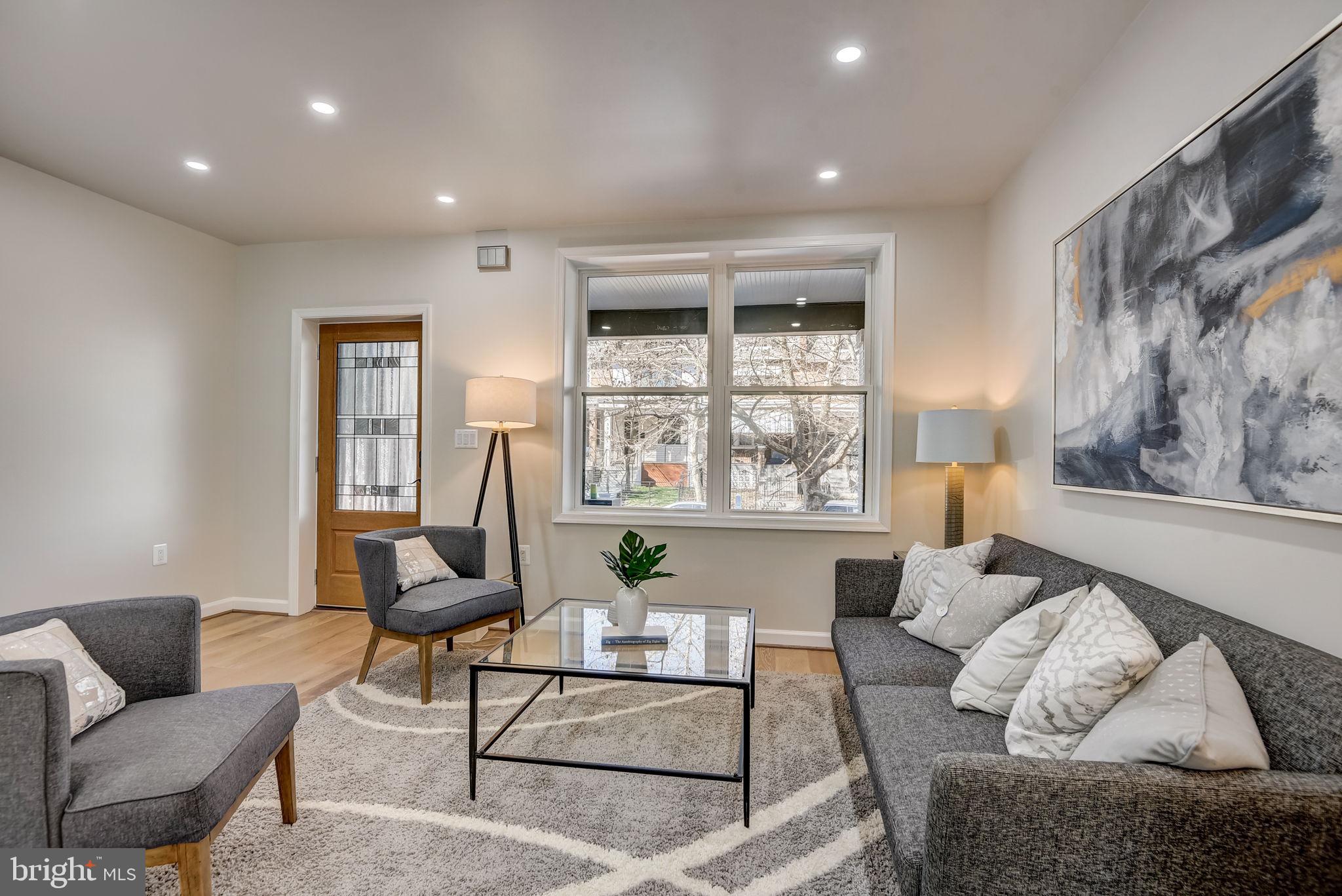 337 17th Pl NE