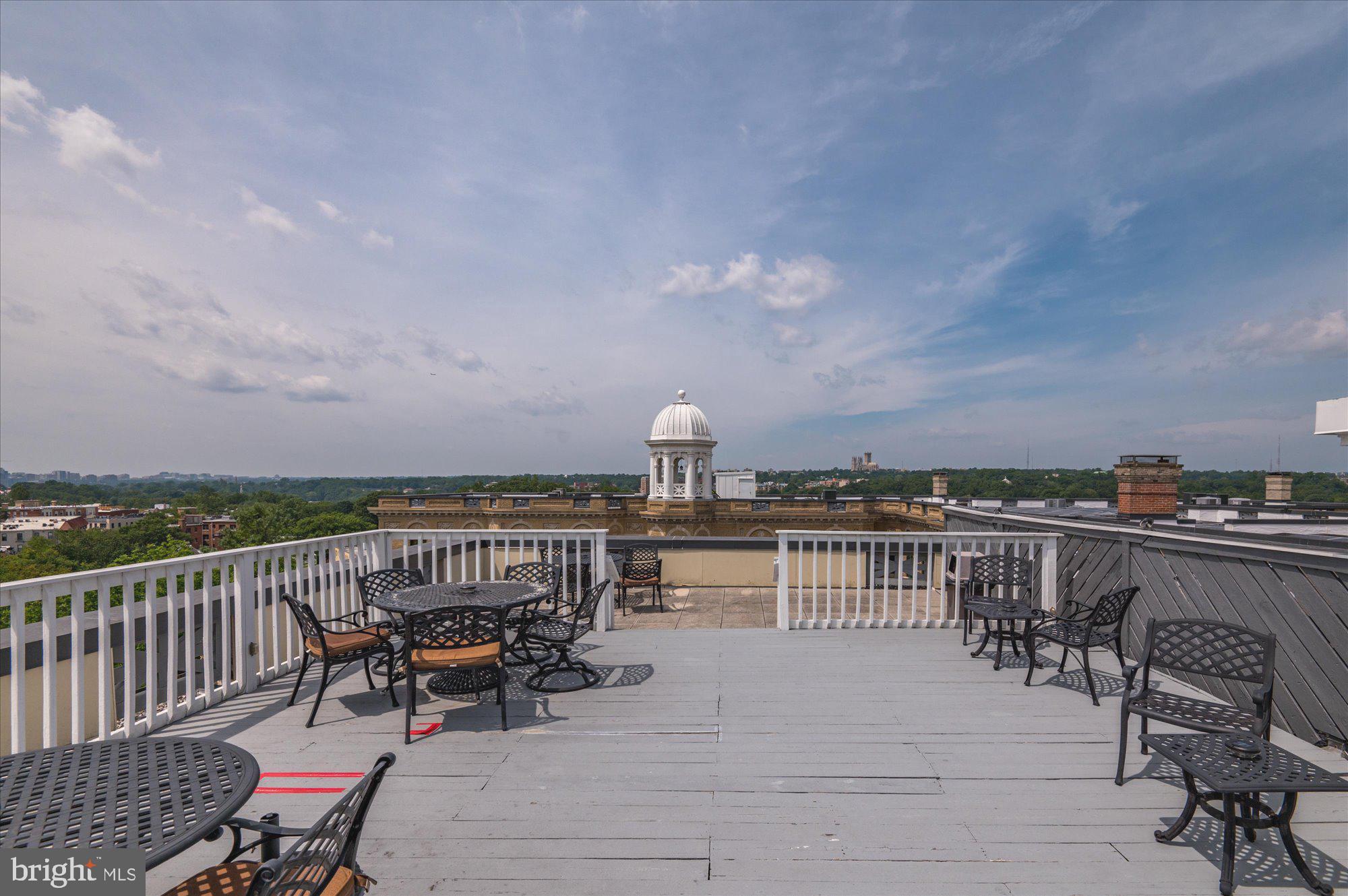 2853 ONTARIO ROAD NW 603/606