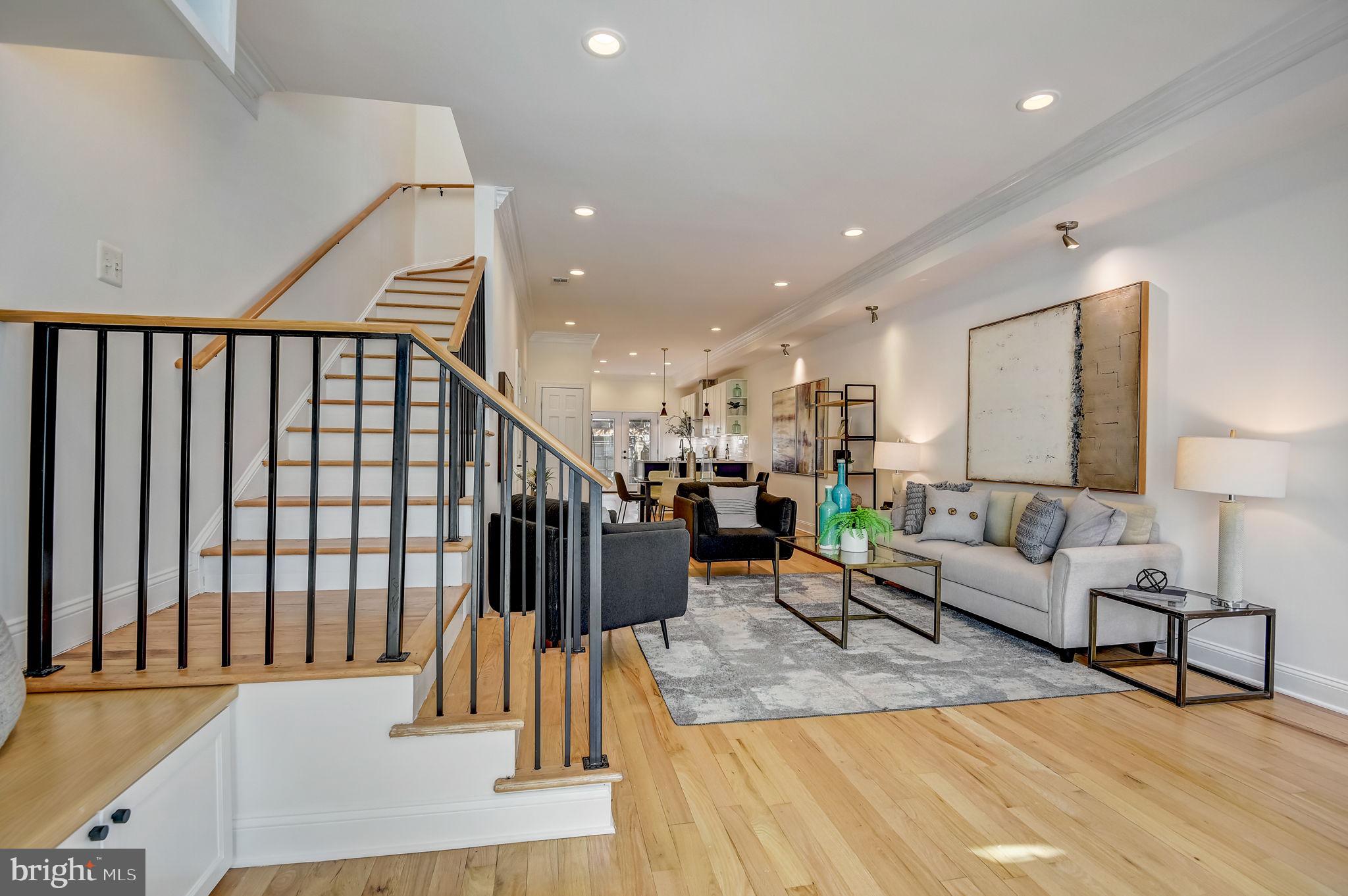 58 Q St NE