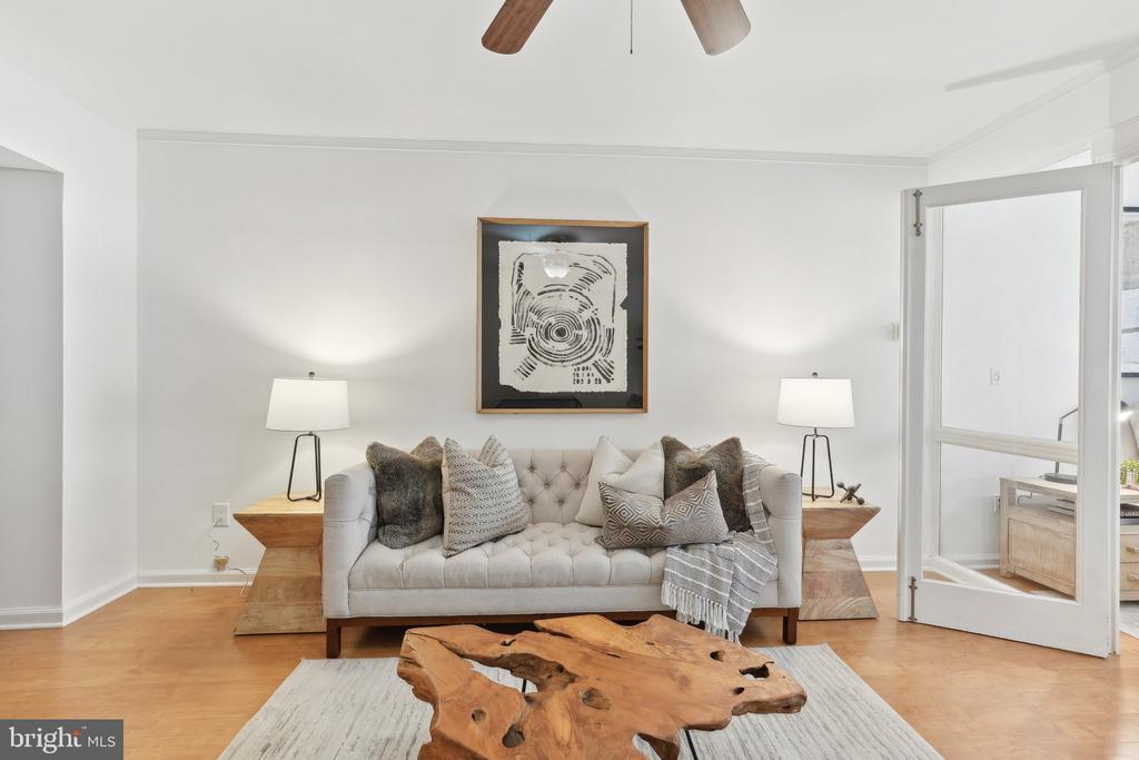 1 SCOTT CIRCLE NW 302