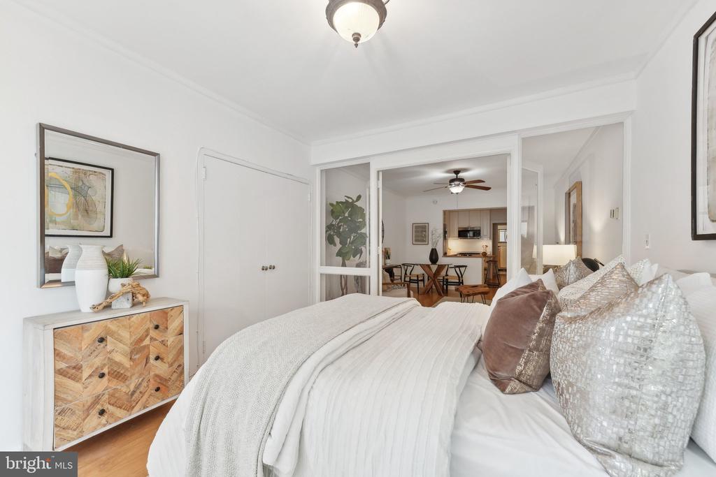 1 SCOTT CIRCLE NW 302