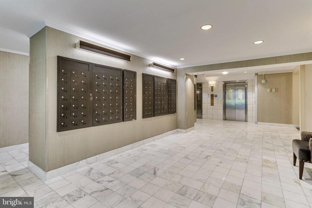 4201 Cathedral Ave NW #602w
