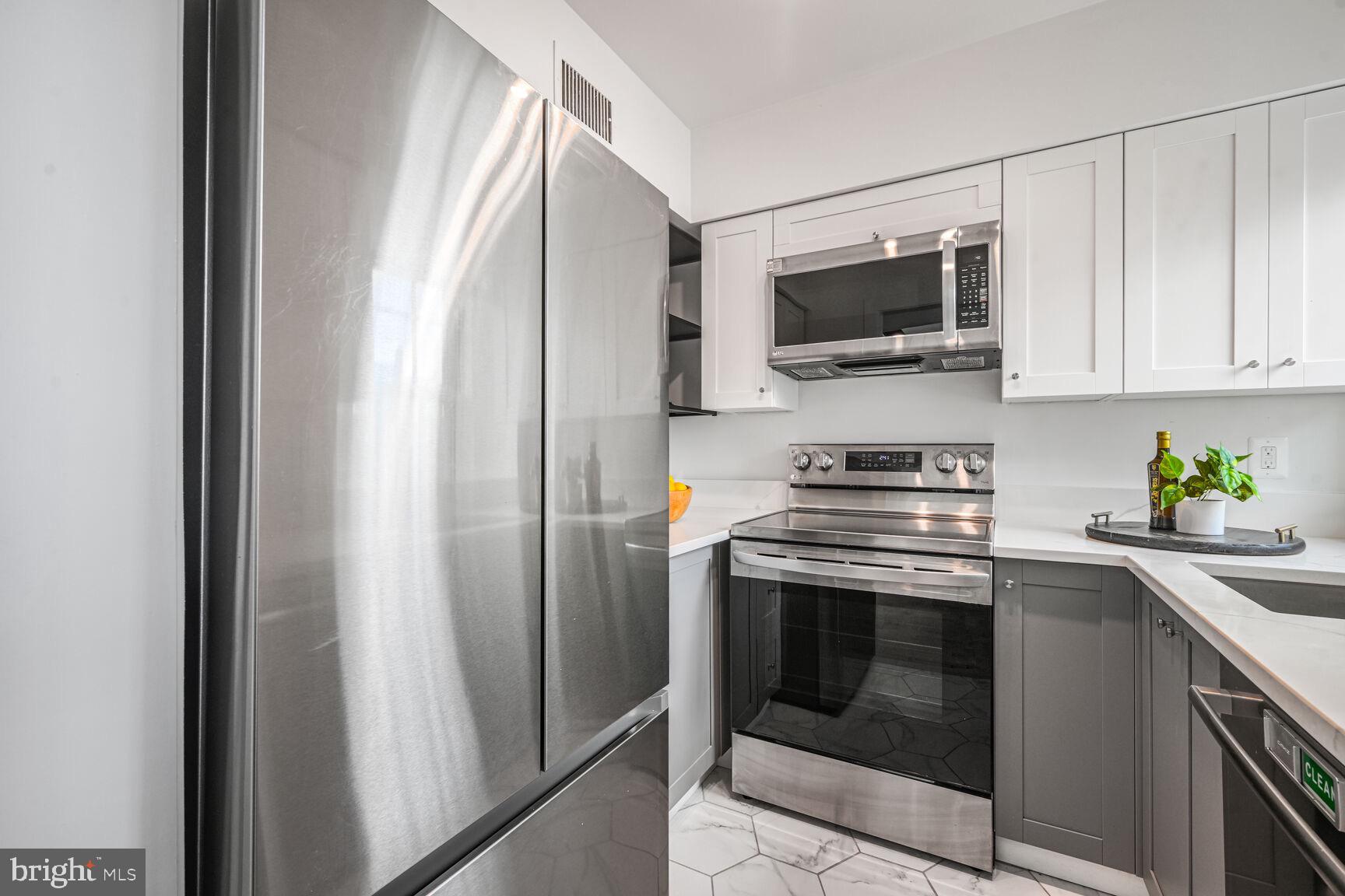3551 39TH STREET NW E515