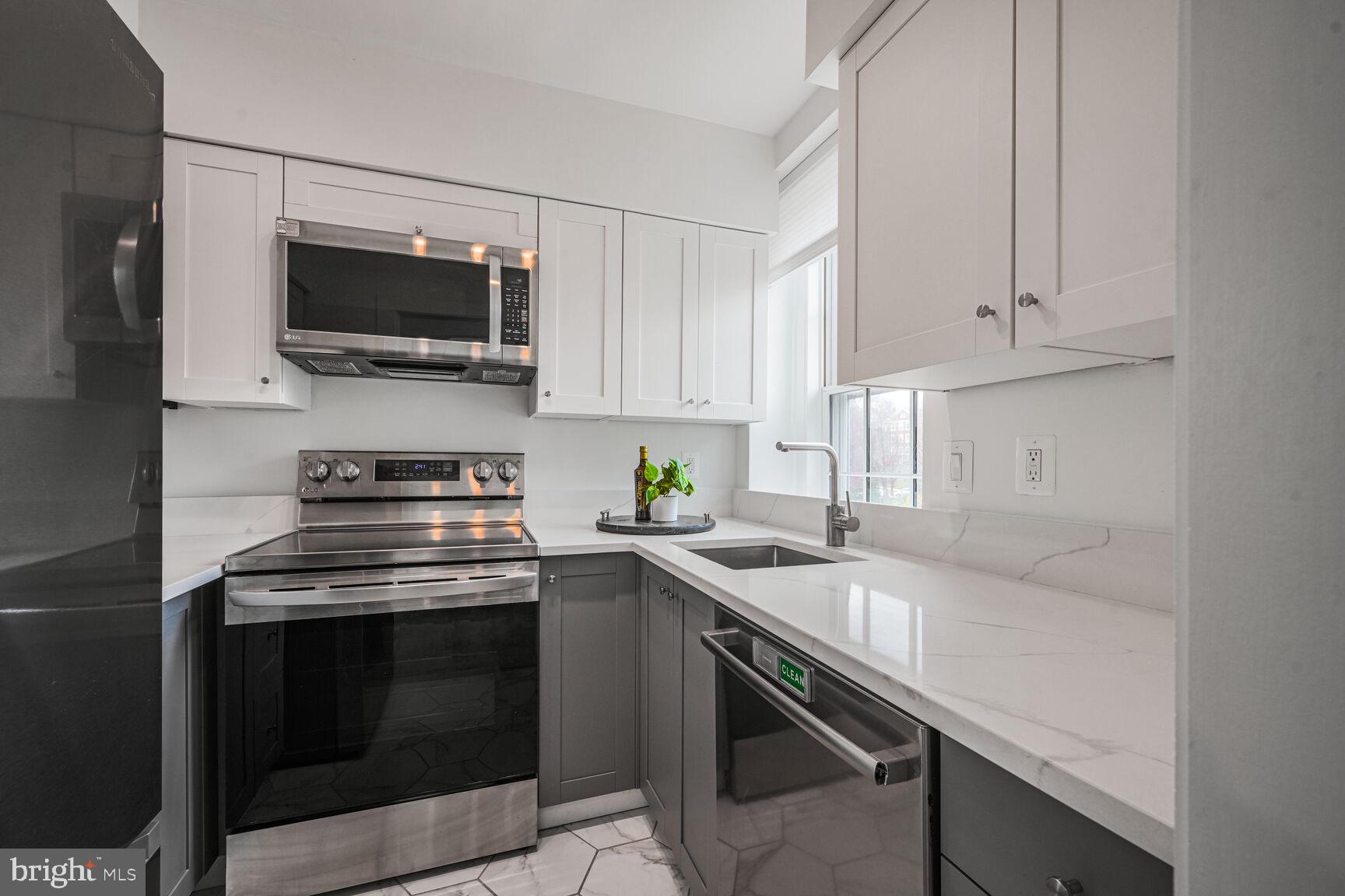 3551 39TH STREET NW E515
