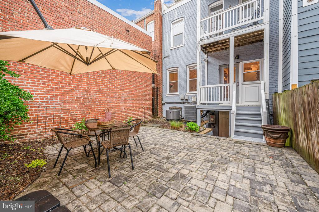 703 TAYLOR STREET NW