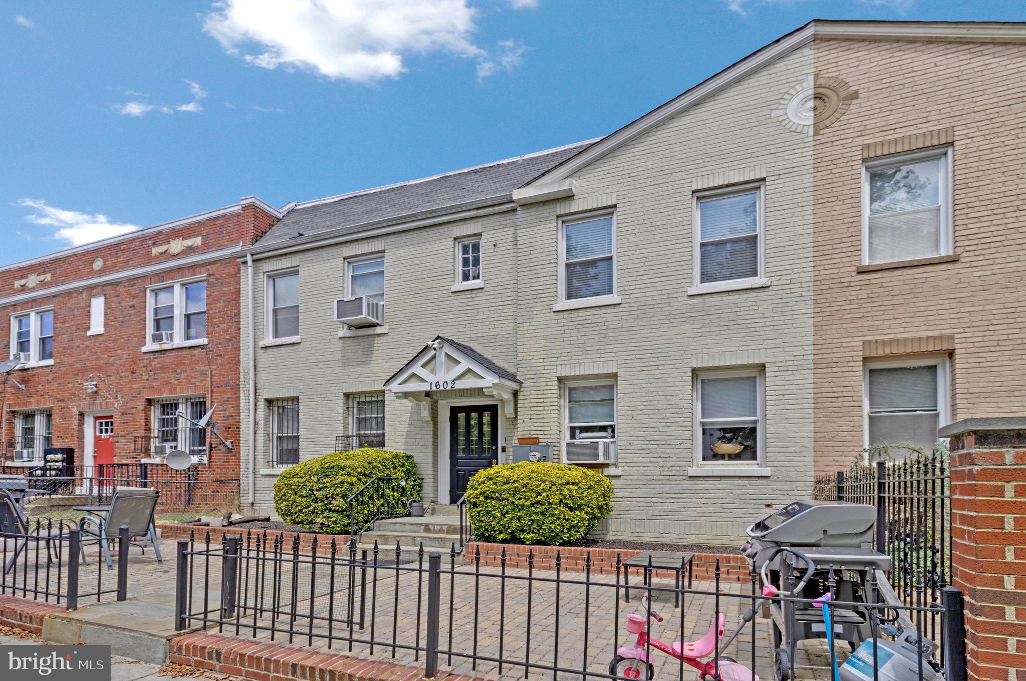 1602 Isherwood St NE #3