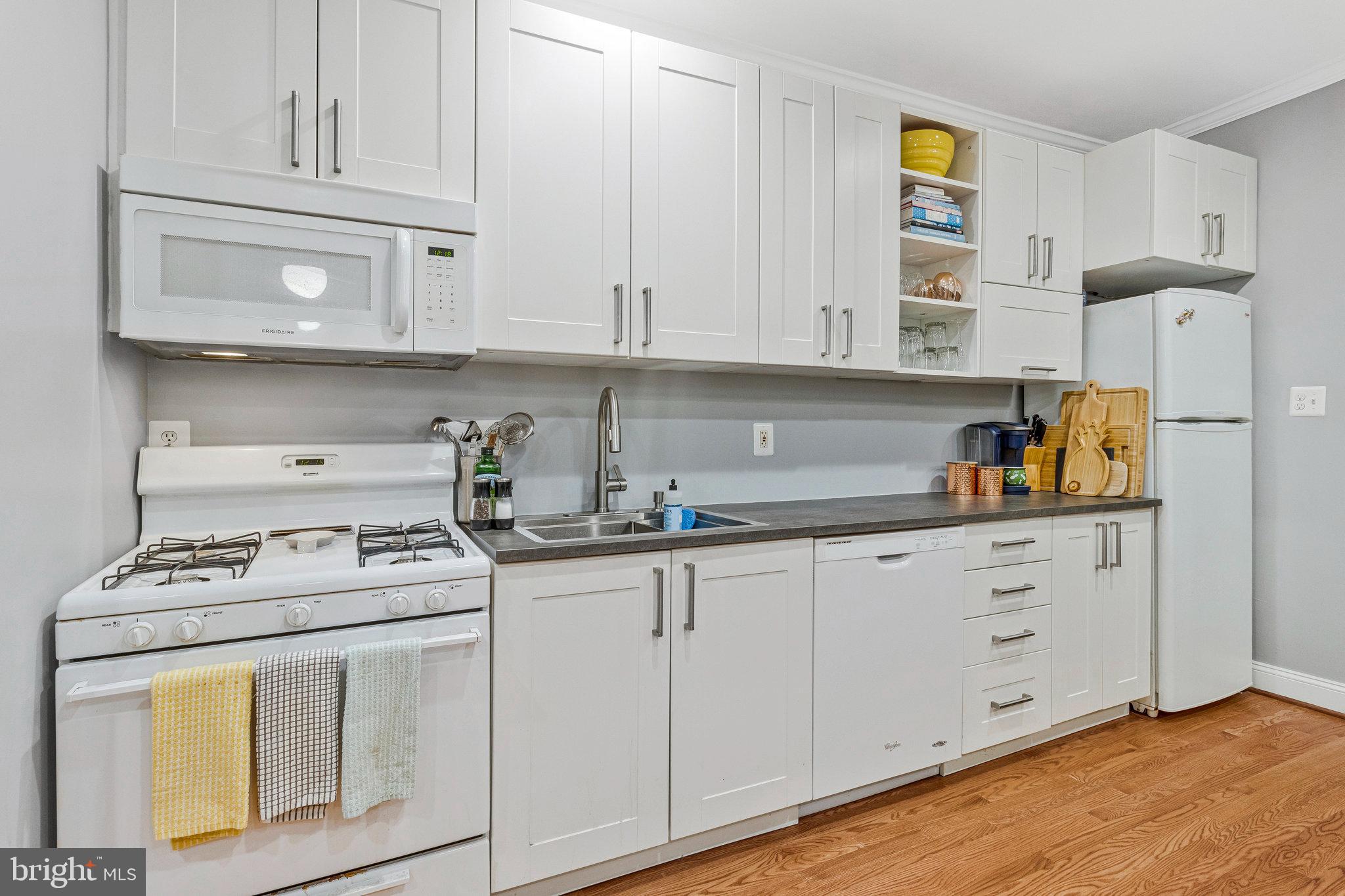 1602 Isherwood St NE #3