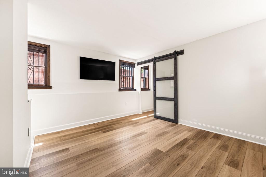 333 2ND STREET NE 106