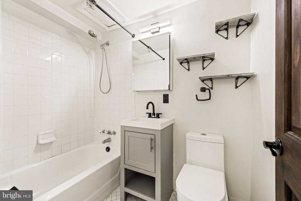 333 2ND STREET NE 106