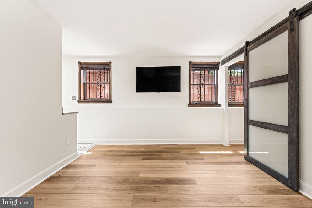 333 2ND STREET NE 106