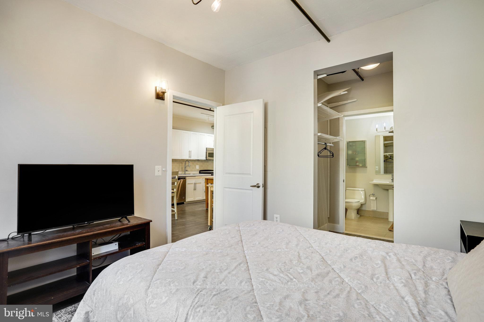 2125 14TH STREET NW 322