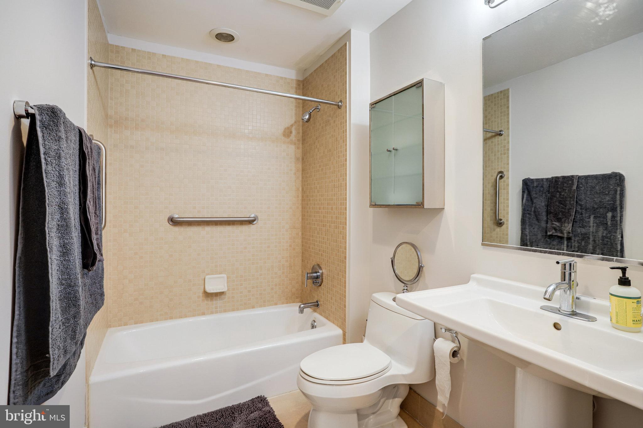 2125 14TH STREET NW 322