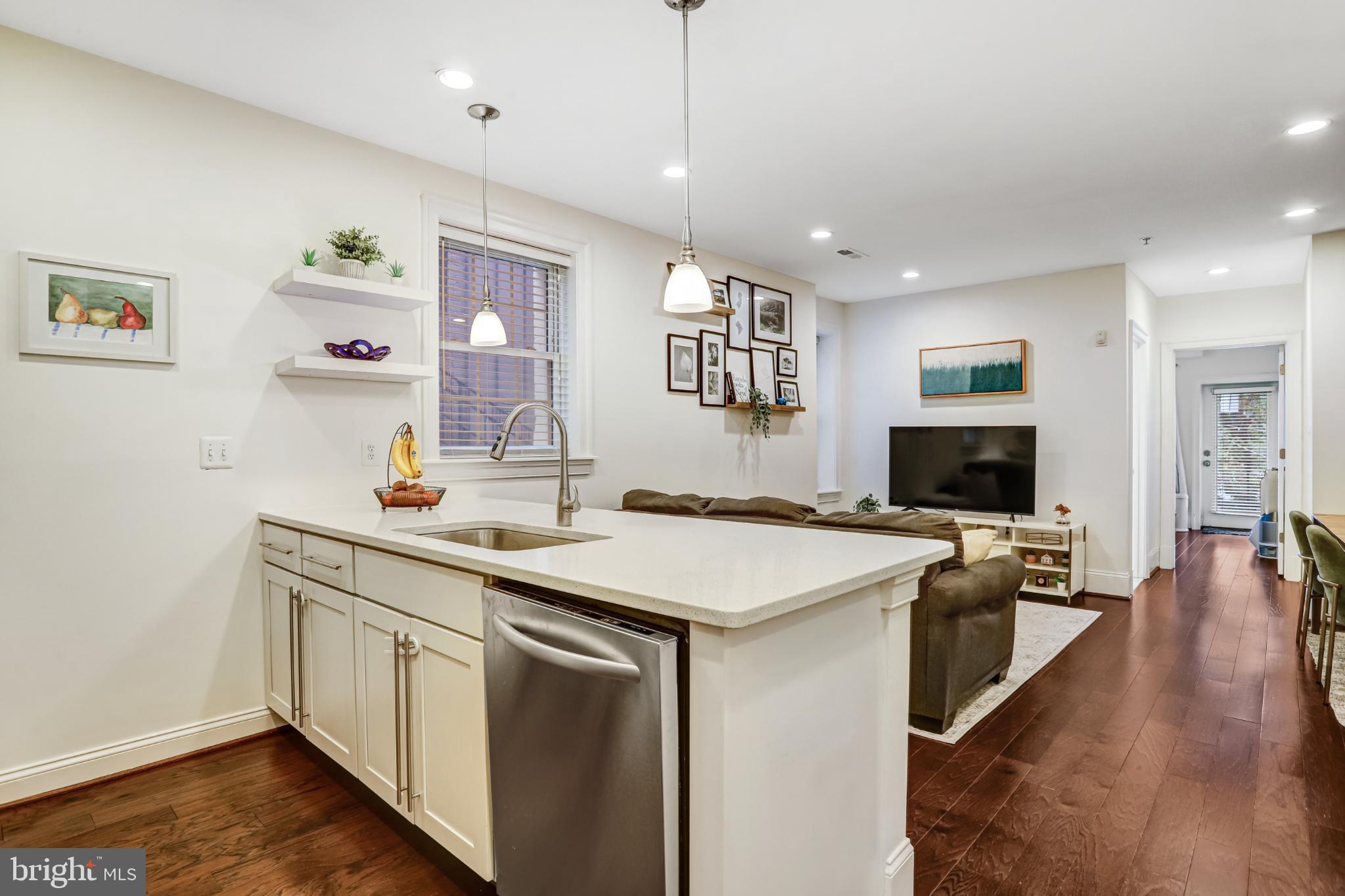 3937 DAVIS PLACE NW 1