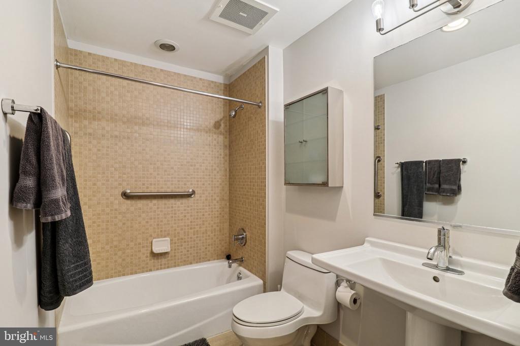2125 14TH STREET NW 322
