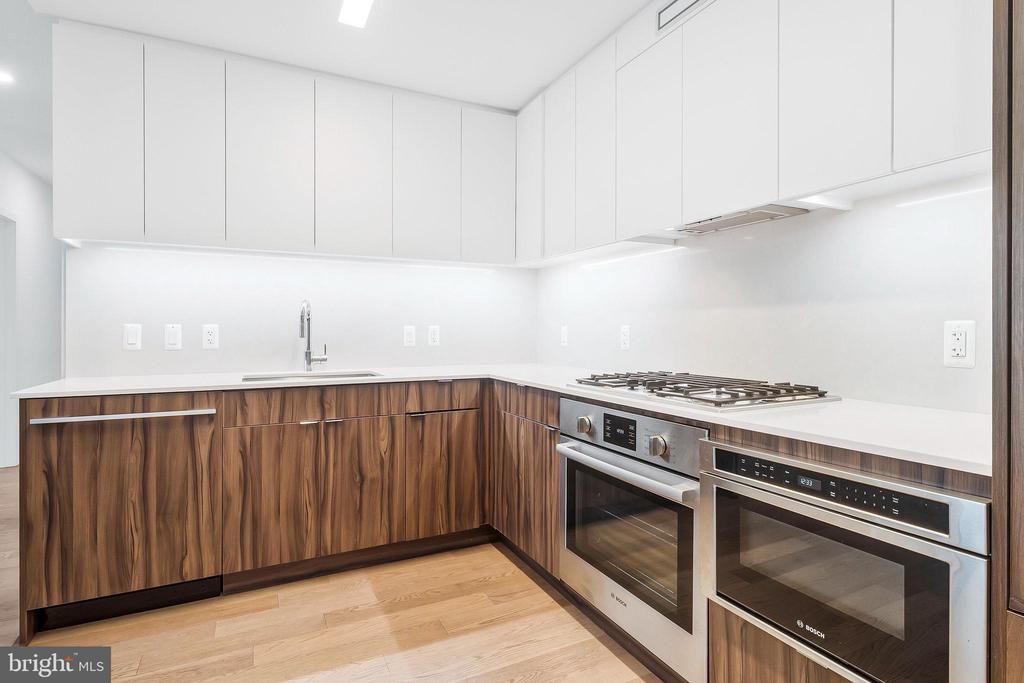 37 L STREET SE 101