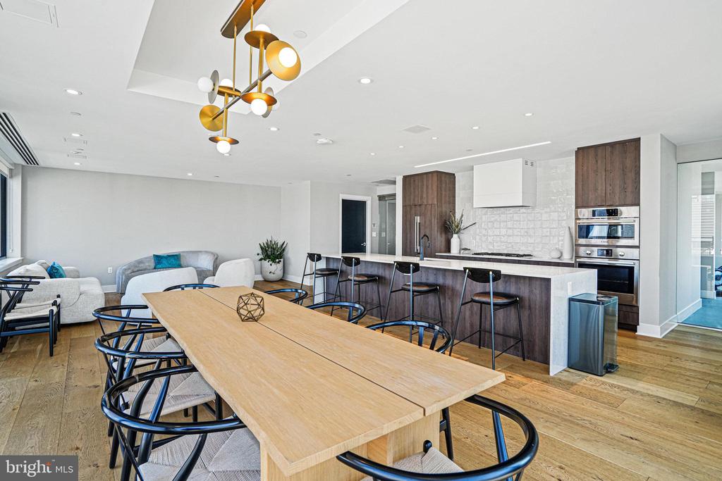 37 L STREET SE 101