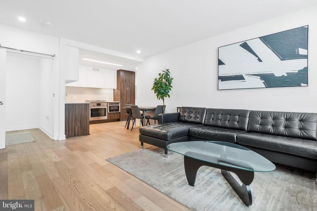 37 L STREET SE 101
