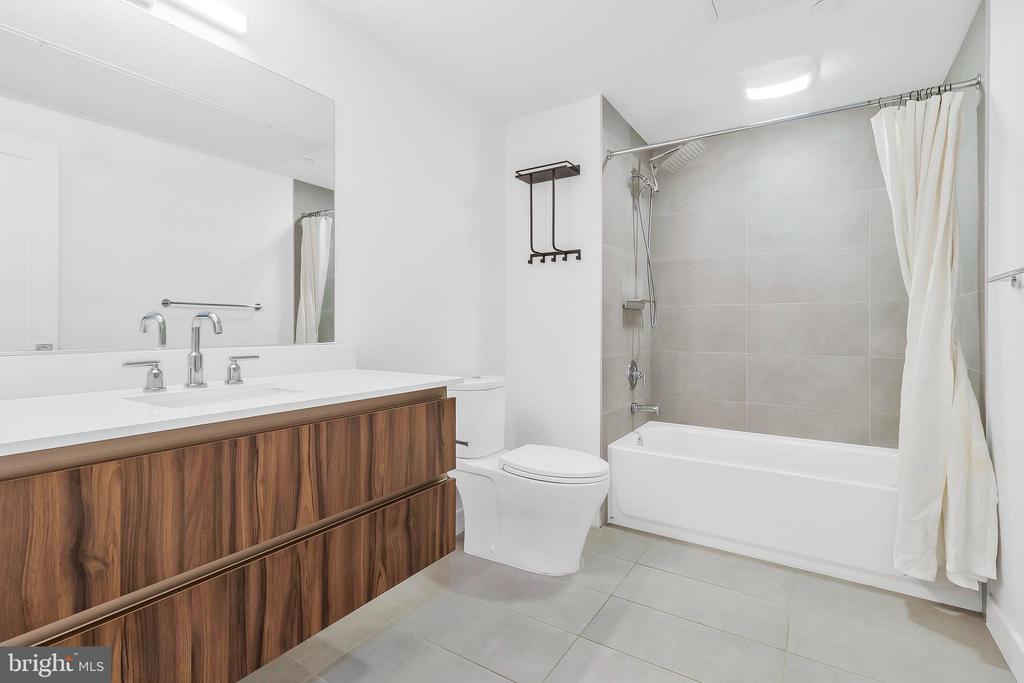 37 L STREET SE 101