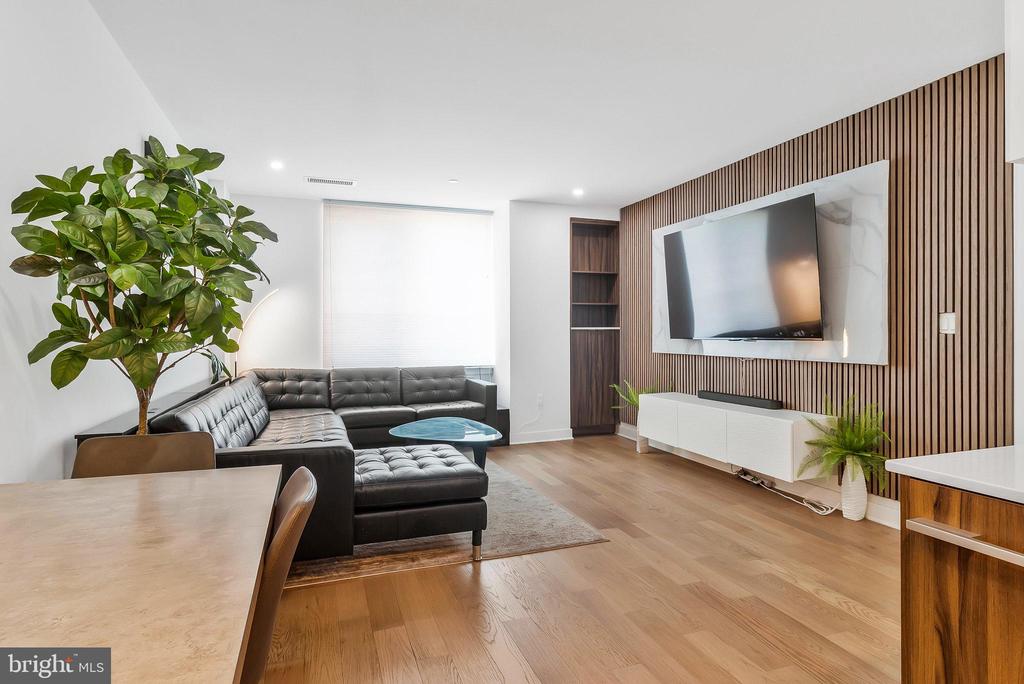 37 L STREET SE 101