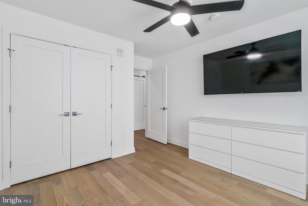 37 L STREET SE 101