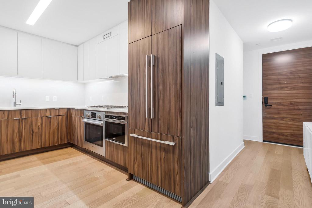 37 L STREET SE 101